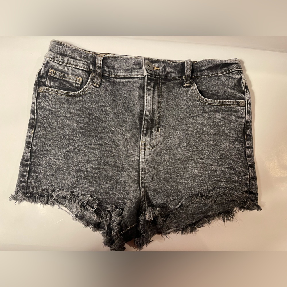Kendall and Kylie Distressed High Waist shorts size 9/29